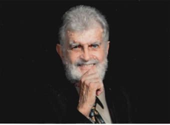 Community Volunteer and Photographer Edward Bastuscheck Dies at 86