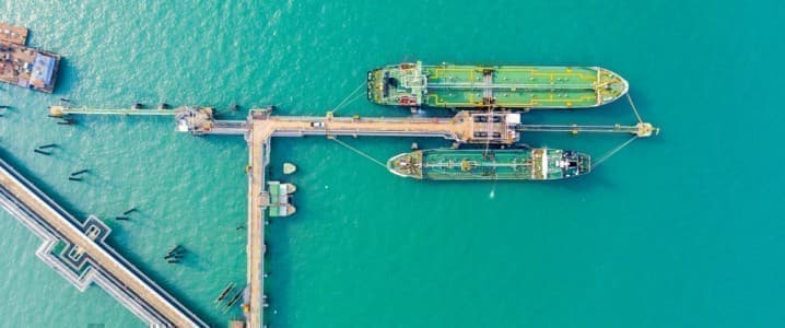 Supertanker Rates Spike as Buyers Rush to Replace Russian Oil