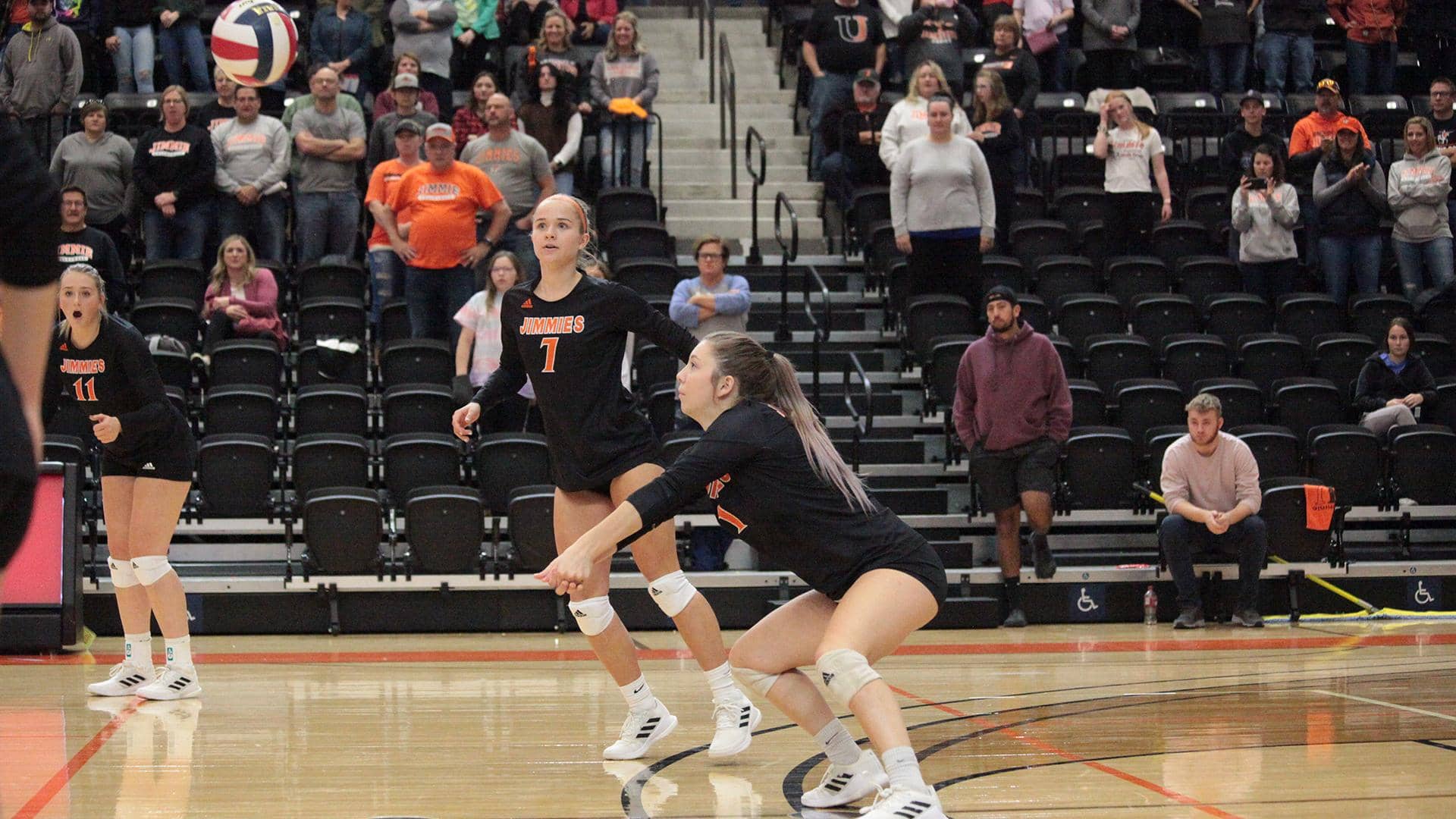 Jimmies push nationally ranked opponent, fall in four sets at home
