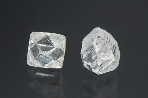 GIA's Lab-Grown Diamond Report Explains Testing, Grading, and Origin Verification
