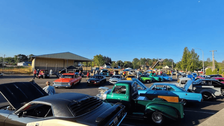 Rust 2 Shine Halloween Car Show Draws Families to Hagedorn Park