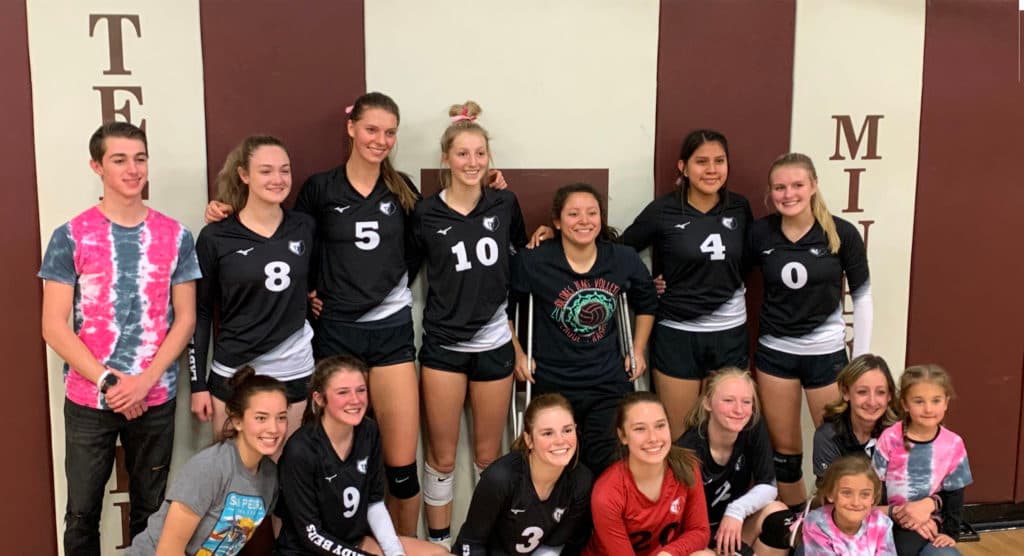 Dolores High Girls Volleyball Wins 2A Region Three Title, Heads To State