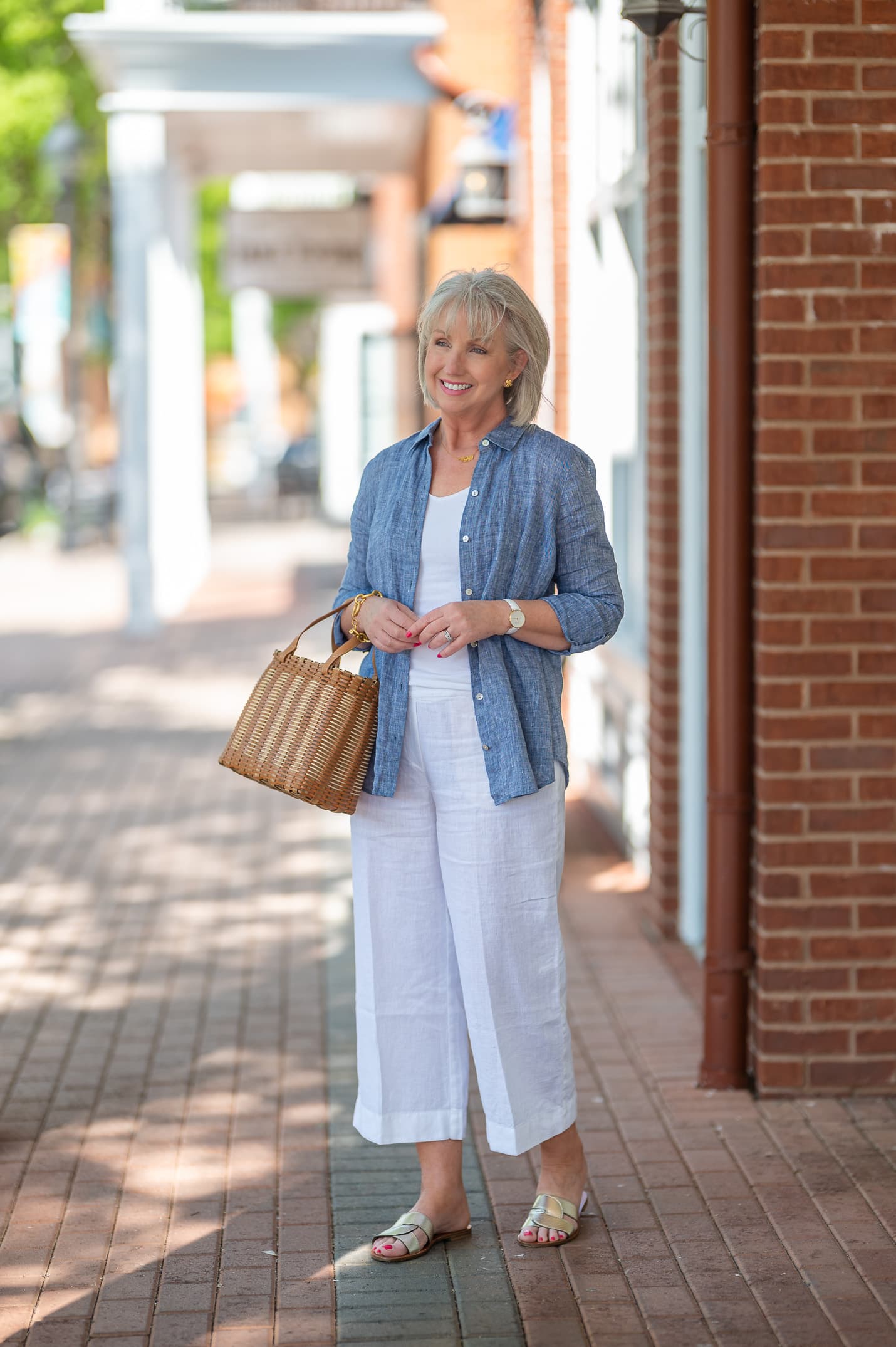 Coastal Grandmother Style: Linen, Relaxed Knits, Straw Hats and Interiors