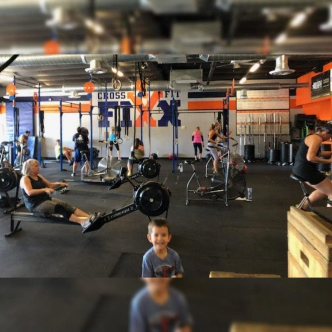 CrossFit Fixx WOD listing shows March 4 metadata, March 5 header