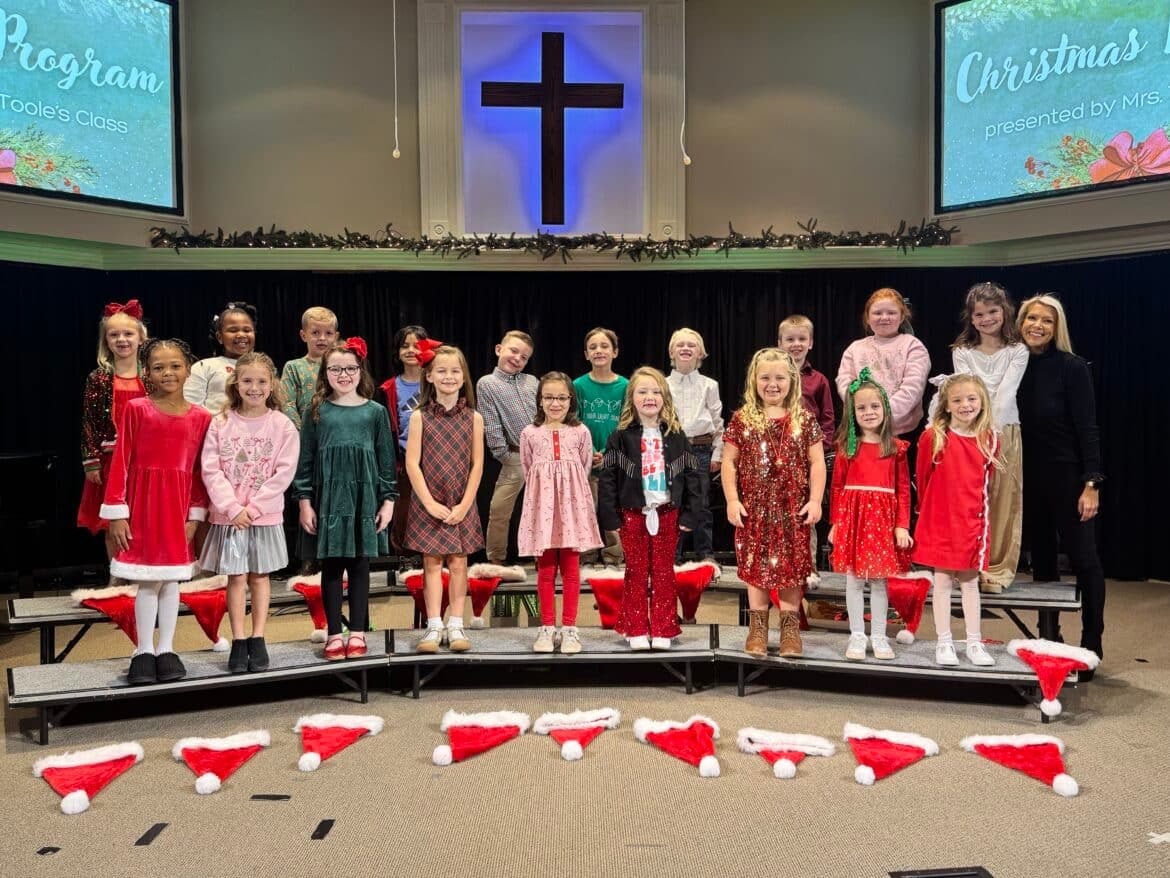RES Students Celebrate Christmas Concert, Families Fill Prattville School
