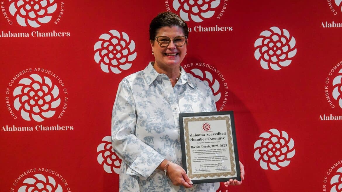 Brenda Dennis earns Alabama Accredited Chamber Executive designation