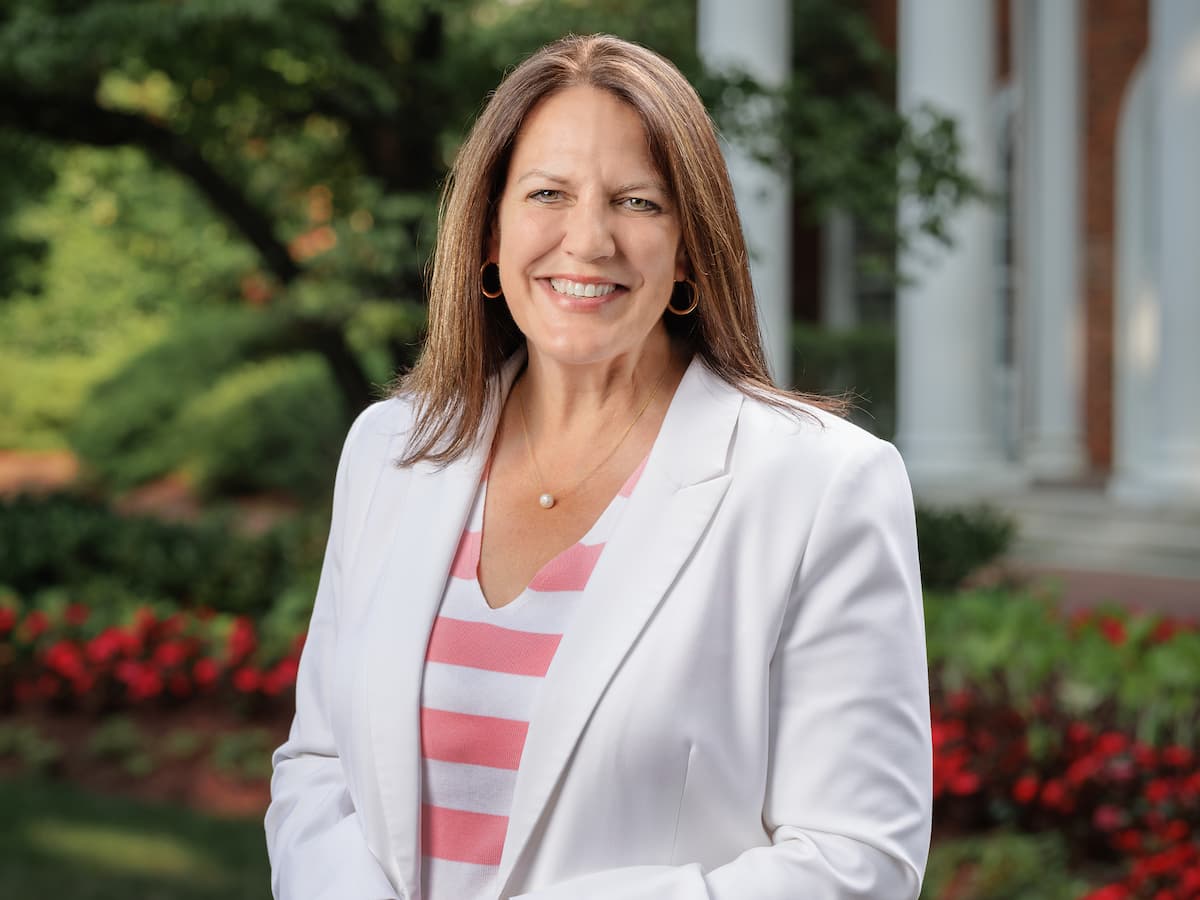 Elon President Connie Ledoux Book to Receive 2026 Change Maker Award