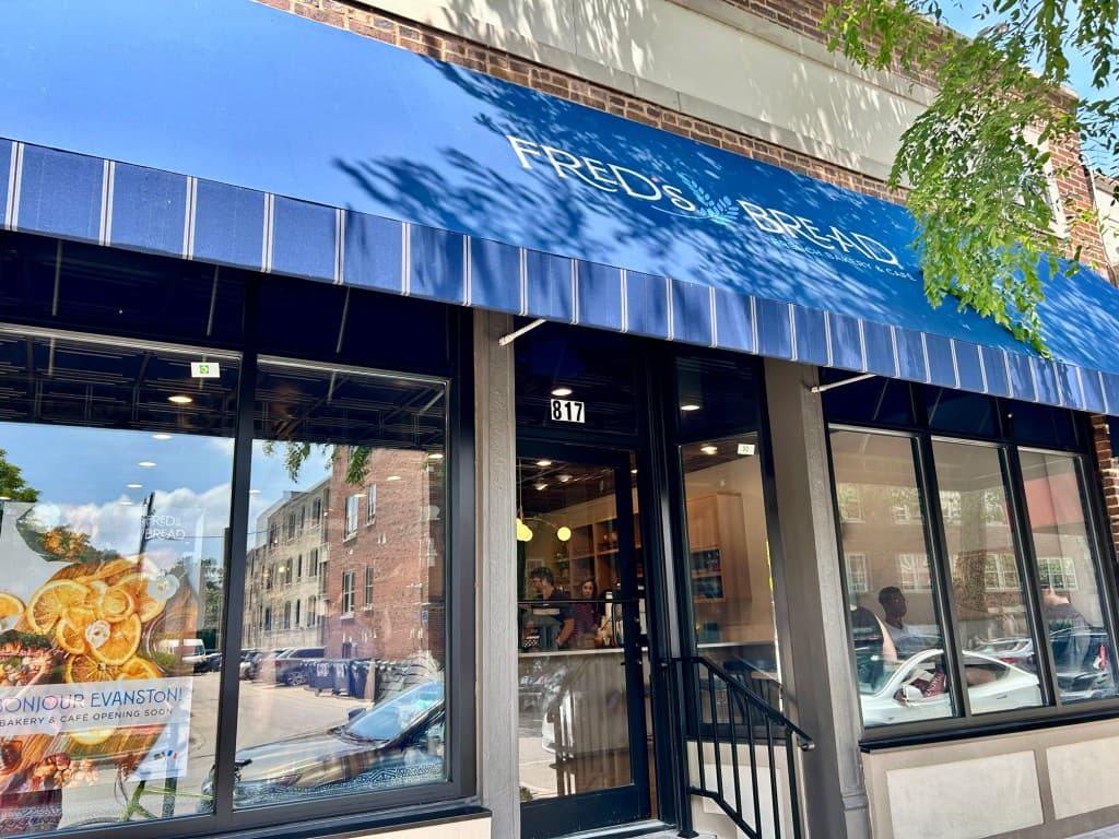 Fred’s Bread opens first bakery café in Evanston on Noyes Street