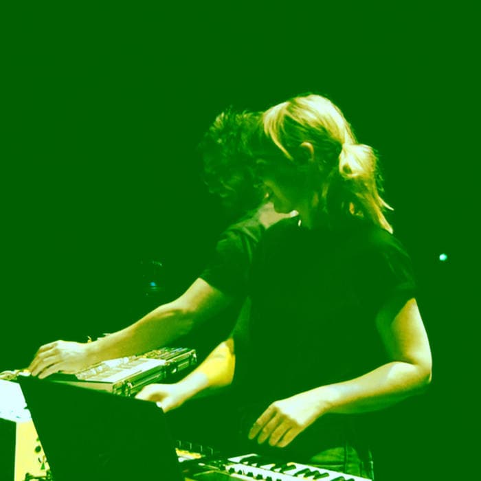 ENCORE & ENCOR Channel Live Machine Energy on Sparse New OROMO Release