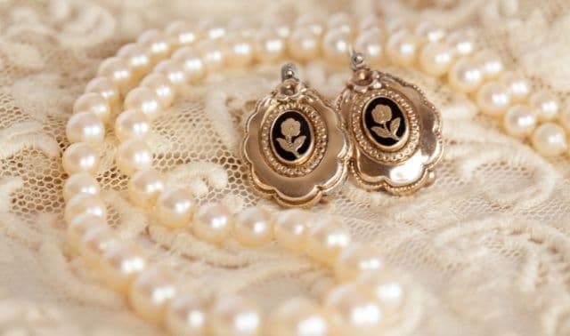 How to Preserve Vintage Jewelry, Care, Provenance, and Original Details