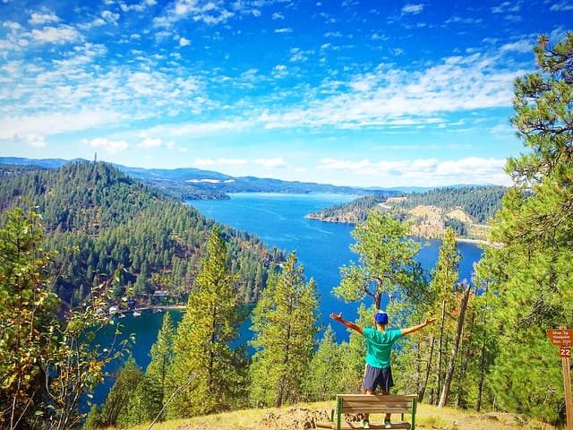 Mineral Ridge trail blends history, views and winter eagle watching