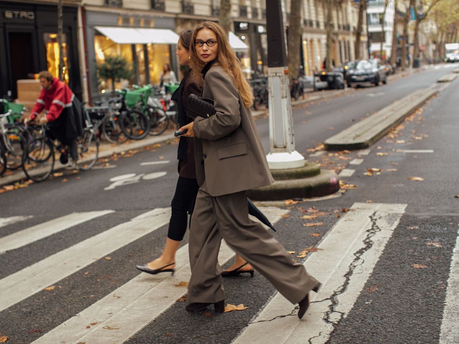 Douceur UK Mid-February Edits Highlight Soft Blazers, Relaxed Denim, Ballet Flats