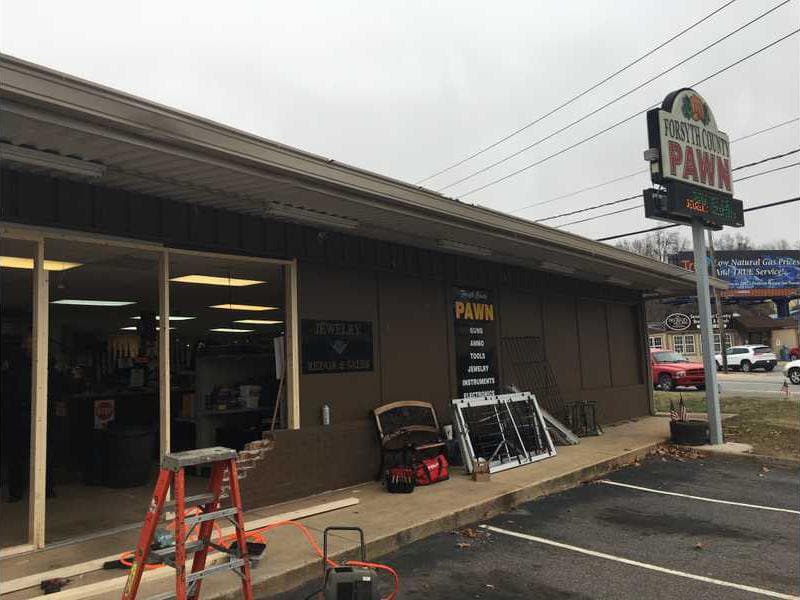 Six Arrested After Early Morning Pawn Shop Burglary, Firearms Stolen