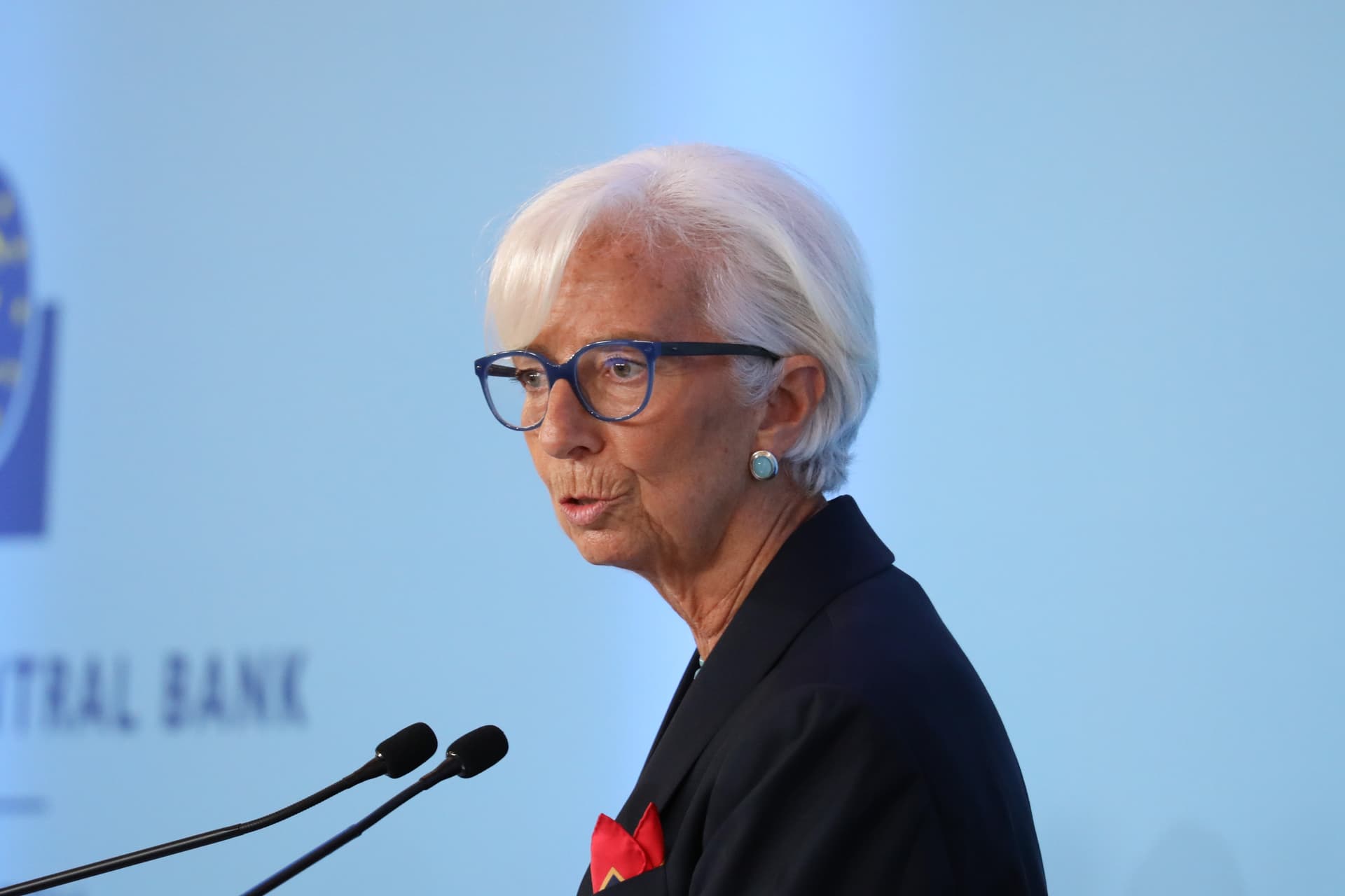 Lagarde says euro zone resilience gives ECB room for more rate hikes