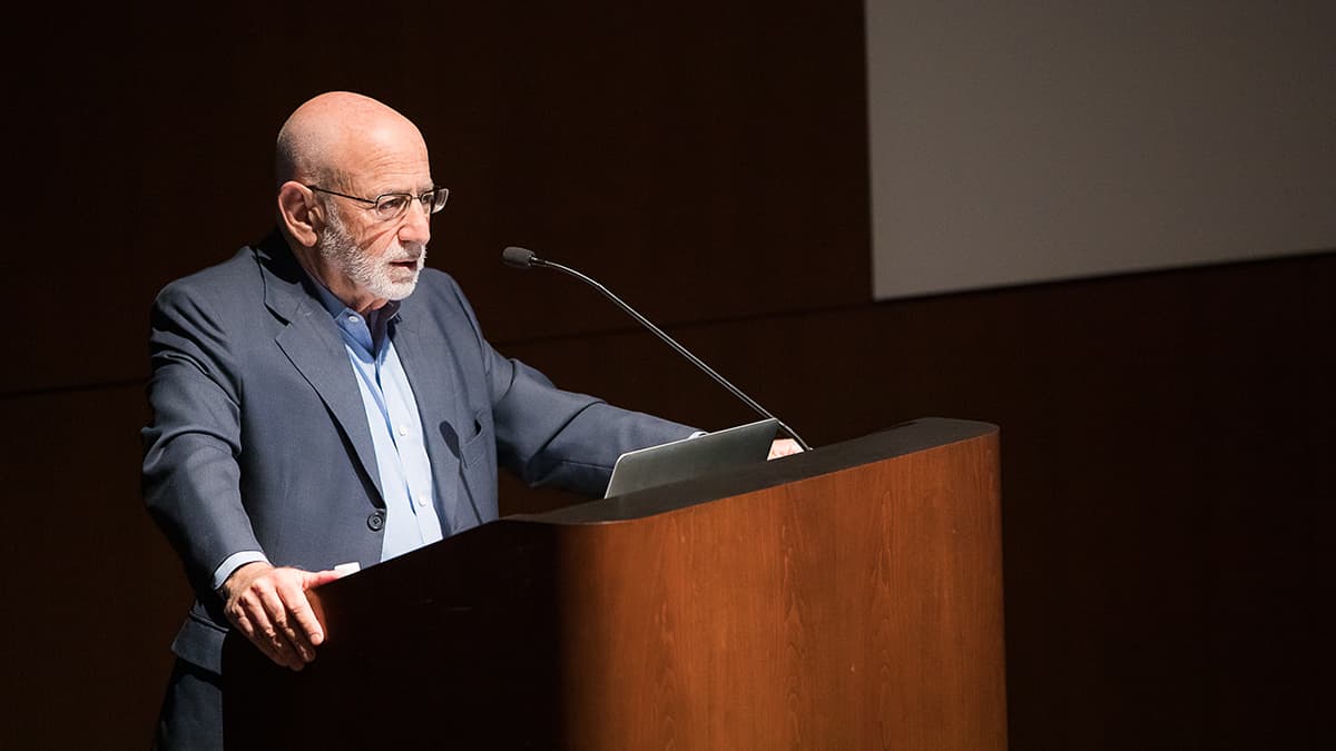 Economist Proposes Privatization, US Grand Bargain to Revive Cuba's Economy