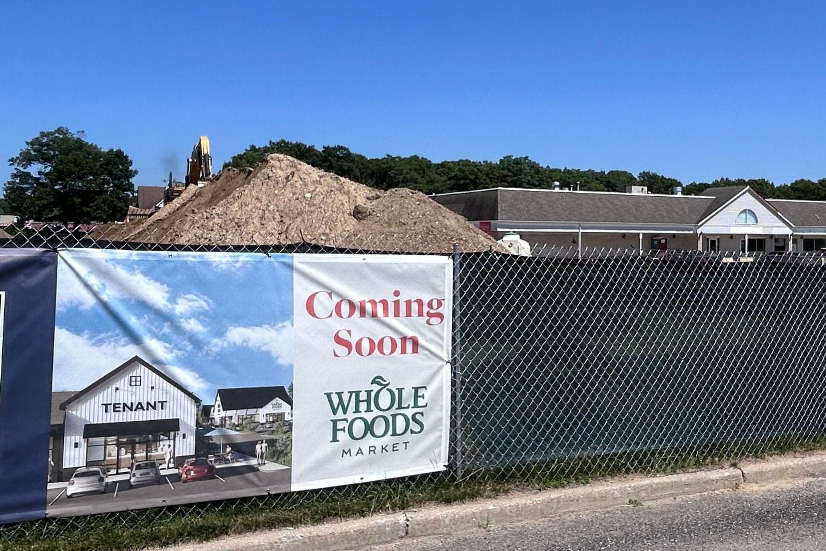 Whole Foods project breaks ground in Mount Sinai redevelopment