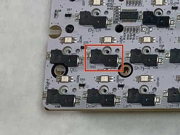 iFixit highlights the repair divide between hot-swap and soldered keyboards