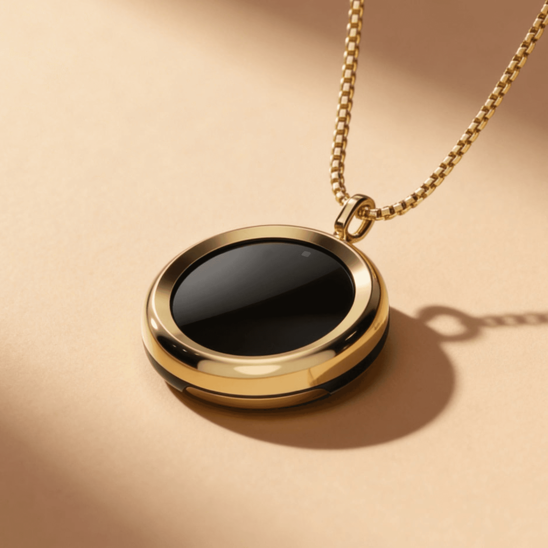 The90 launches Gem pendant, tracks real-time UV exposure