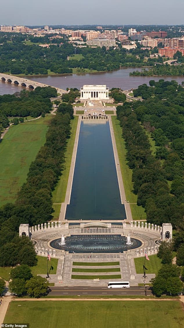Trump’s $14 million Reflecting Pool renovation turns algae green