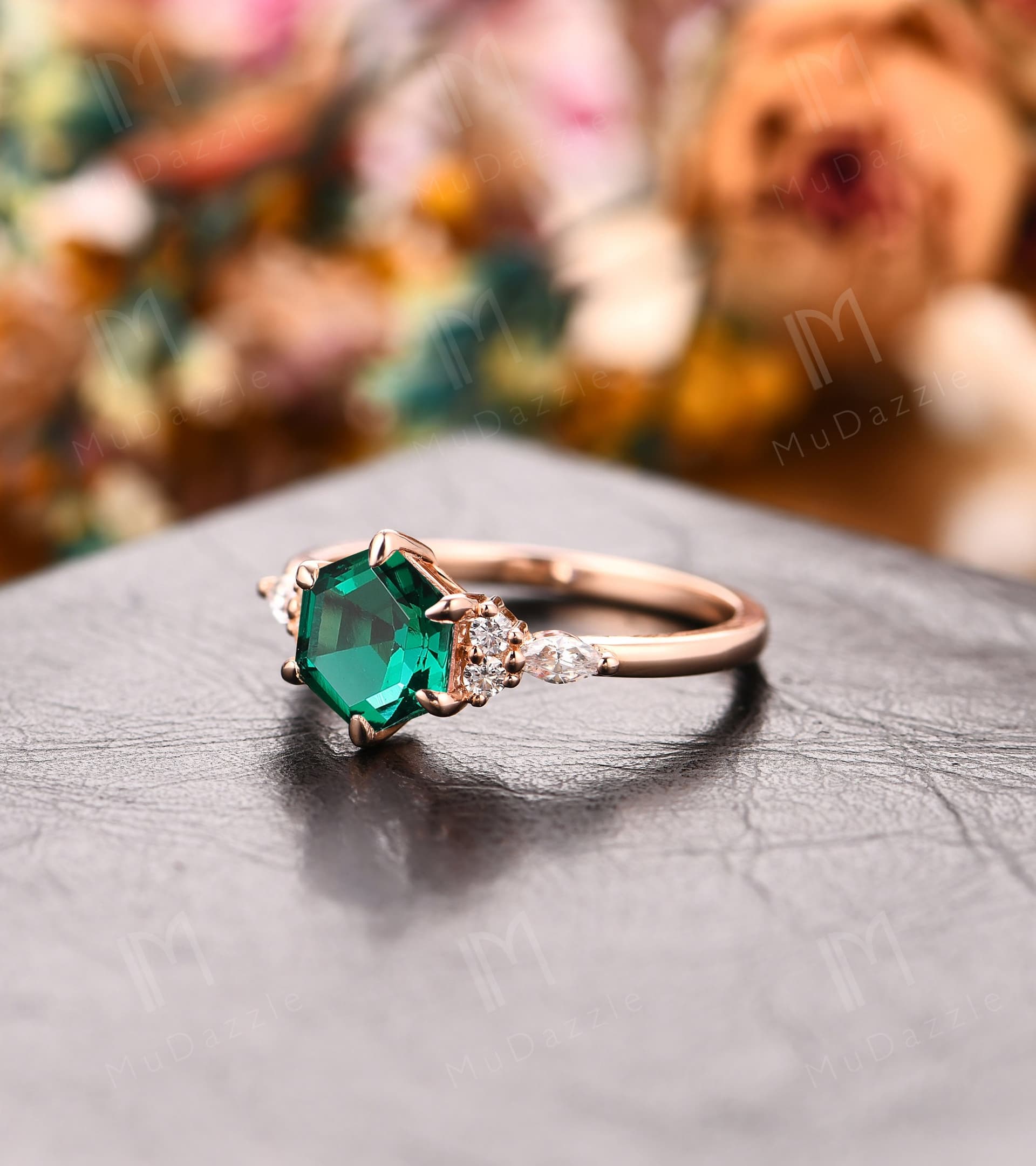 JCK spotlights personalized jewelry for Mother’s Day and gifting moments
