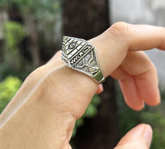 Lord Jewelry's Sacred Pyramid ring wins top enamel honors