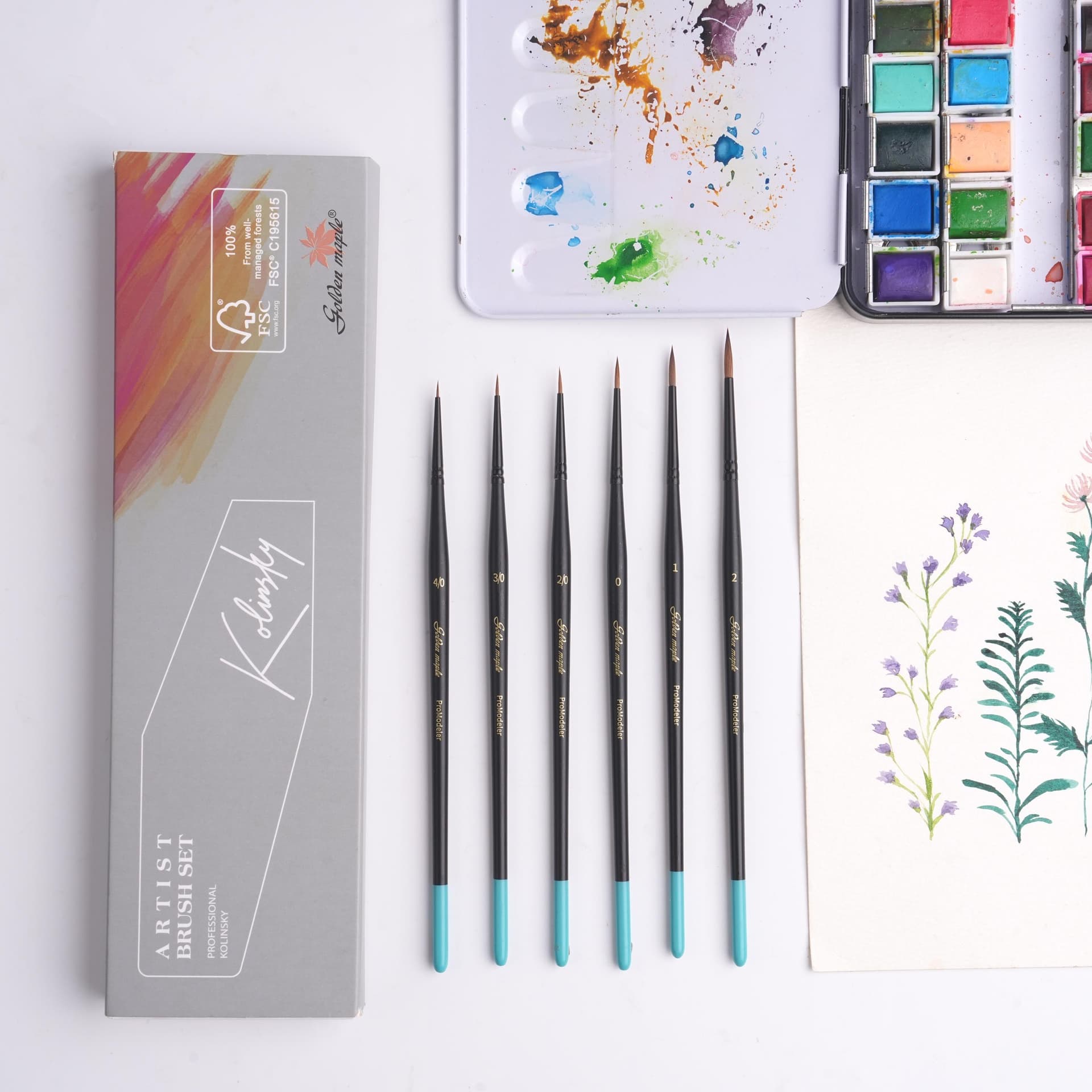 Synthetic brushes challenge Kolinsky sable for miniature painters