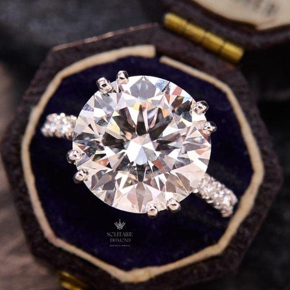 Moissanite buying guide weighs value, beauty, and diamond alternatives