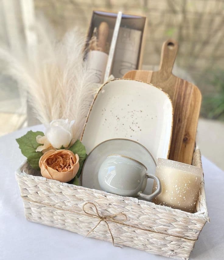 Curated Housewarming Gifts Showcase Artisan Finds, Seasonal Rotations, Subscription Options