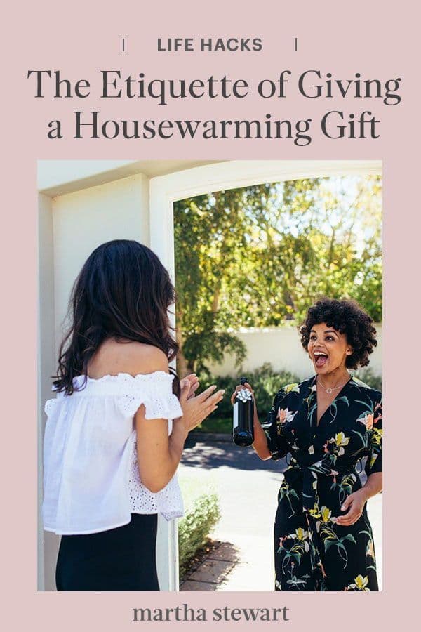 Gift-Giving Etiquette for Her: Choosing, Wrapping, Timing, and Cultural Considerations