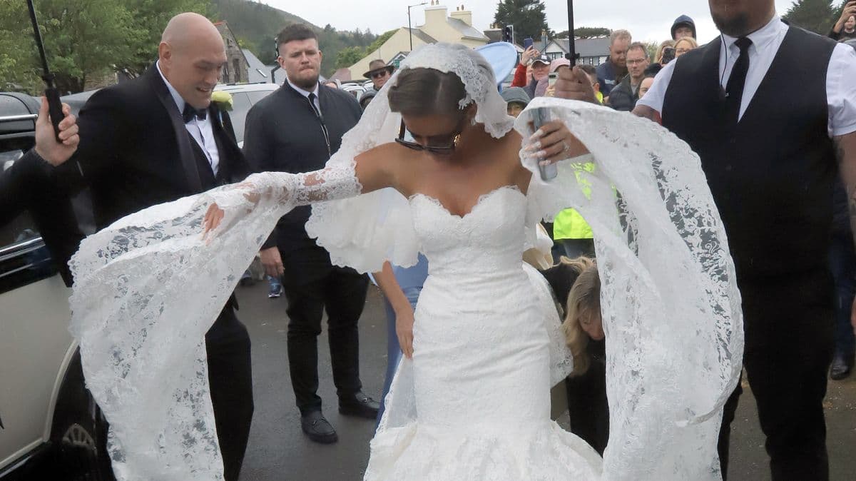 Tyson Fury’s daughter Venezuela marries at 16 in private ceremony