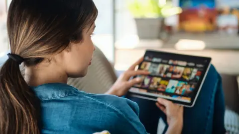 Government Promises One-Click Cancellation for Unwanted Subscriptions