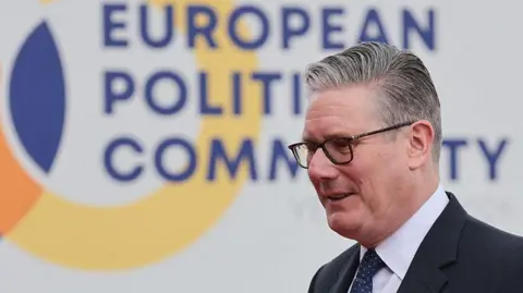 UK discusses joining €90bn EU loan to fund Ukraine support