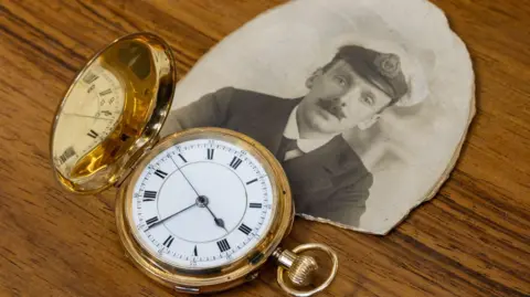 Titanic rescue watch awarded to Carpathia engineer heads to auction