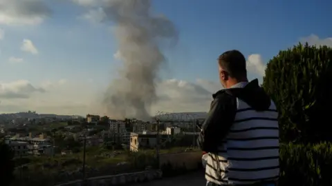 Israeli airstrikes kill 13 in southern Lebanon despite ceasefire