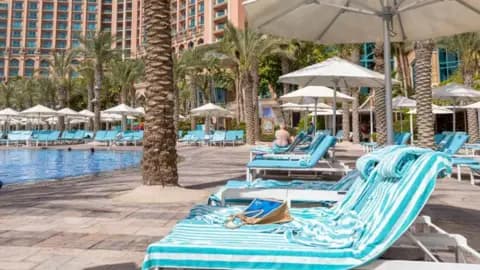 German holidaymaker wins refund over towel-reserved sunbeds at Greek hotel