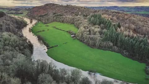 Thousands launch UK’s biggest pollution lawsuit over River Wye damage