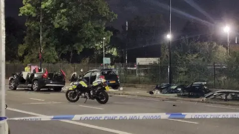 Two Met officers charged after pregnant woman killed in police crash