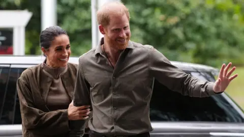 Harry and Meghan to return to UK with children next month
