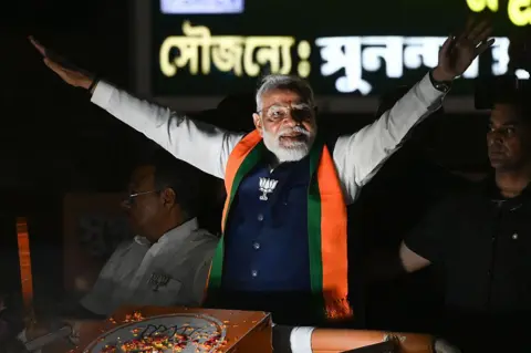 BJP Leads in West Bengal, Raising Stakes for Modi’s National Strategy