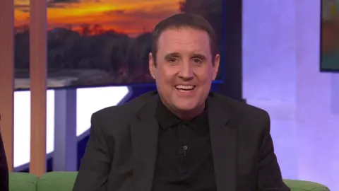 Suspicious bag forces evacuation at Peter Kay show in Birmingham