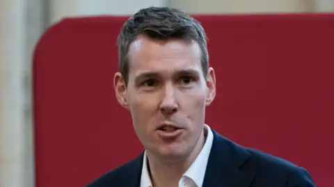 Pennycook defends gradual leasehold reform, says instant abolition is impossible