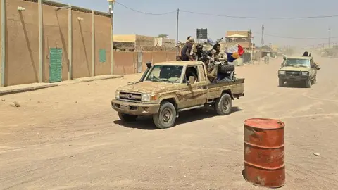 Tuareg fighters claim Kidal after coordinated attacks rattle Mali, Russia-backed forces withdraw