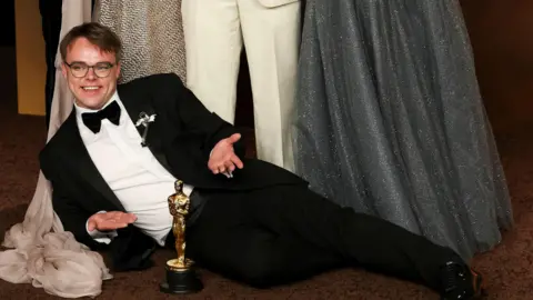 Lufthansa launches urgent search for missing Oscar after JFK check-in mishap
