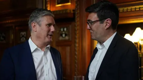 Streeting quits as Labour leadership challenge pressure mounts on Starmer