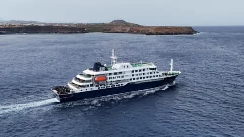 Andes hantavirus outbreak aboard MV Hondius leaves three dead, Canary Islands docking expected