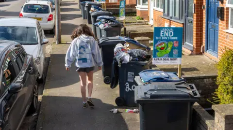 Birmingham bin strike talks resume as council faces election stunt claims