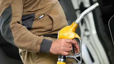 Trump extends Iran ceasefire, keeps Hormuz blockade amid stalled talks