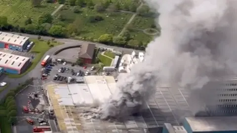 Dave Fishwick Spots Major Warburtons Factory Fire Over Burnley, Crews Rush In