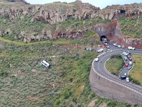 British Man Killed, 27 Injured as Tourist Bus Plunges into Canary Islands Ravine