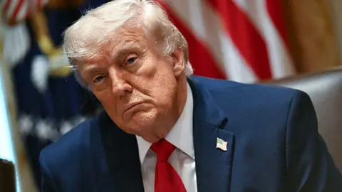 Trump meets advisers as US, Iran edge toward ceasefire framework